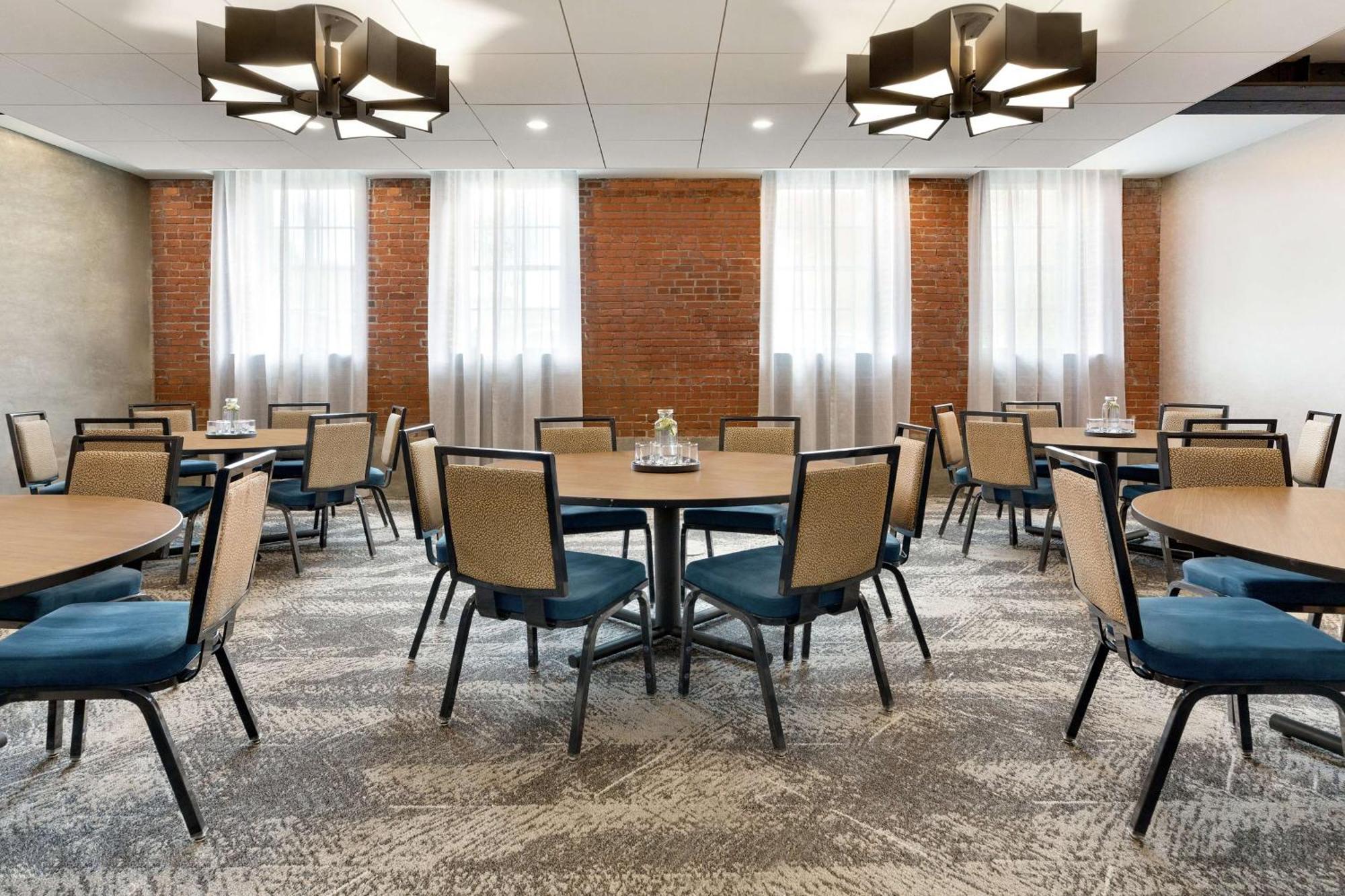 The Wilbur Lititz, Tapestry Collection By Hilton Hotel Kültér fotó